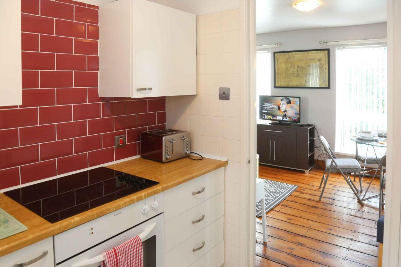 Perfect Central City Location - Parking - 3 Beds - 2 Bedrooms ベルファスト エクステリア 写真