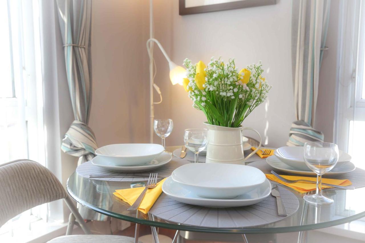 Perfect Central City Location - Parking - 3 Beds - 2 Bedrooms ベルファスト エクステリア 写真