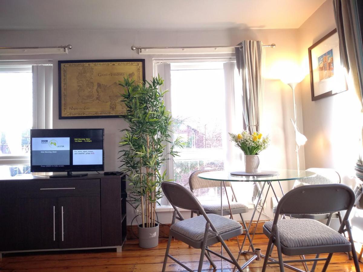 Perfect Central City Location - Parking - 3 Beds - 2 Bedrooms ベルファスト エクステリア 写真