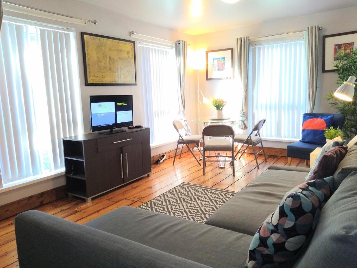 Perfect Central City Location - Parking - 3 Beds - 2 Bedrooms ベルファスト エクステリア 写真